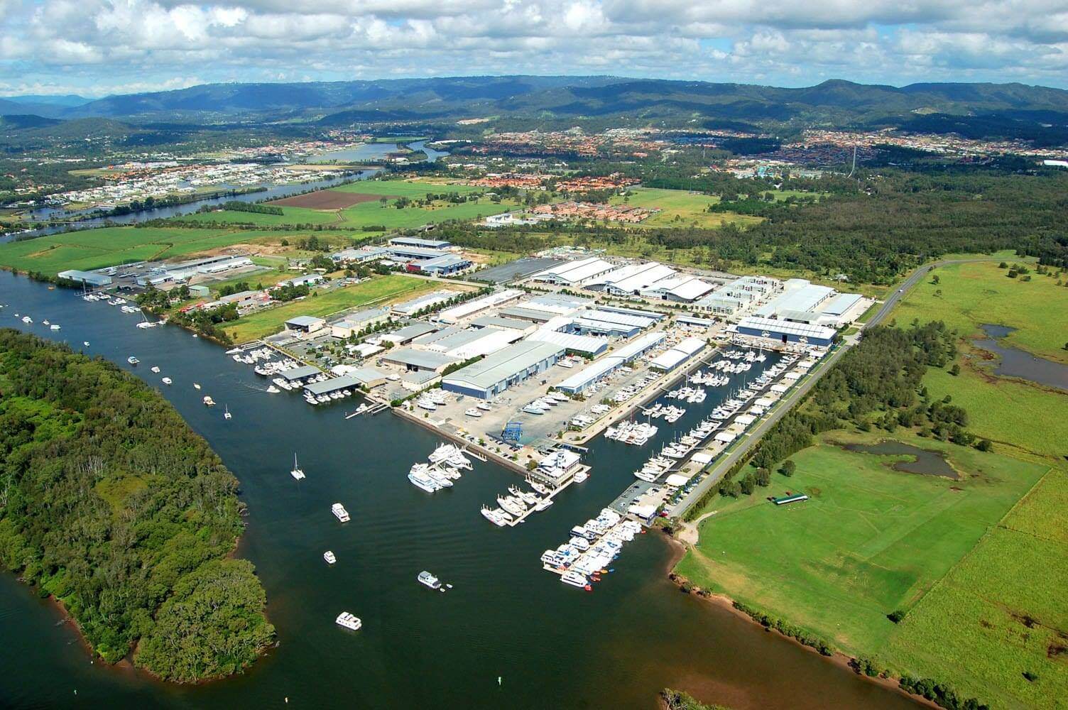 Coomera River dredging about to begin - Dredging Today