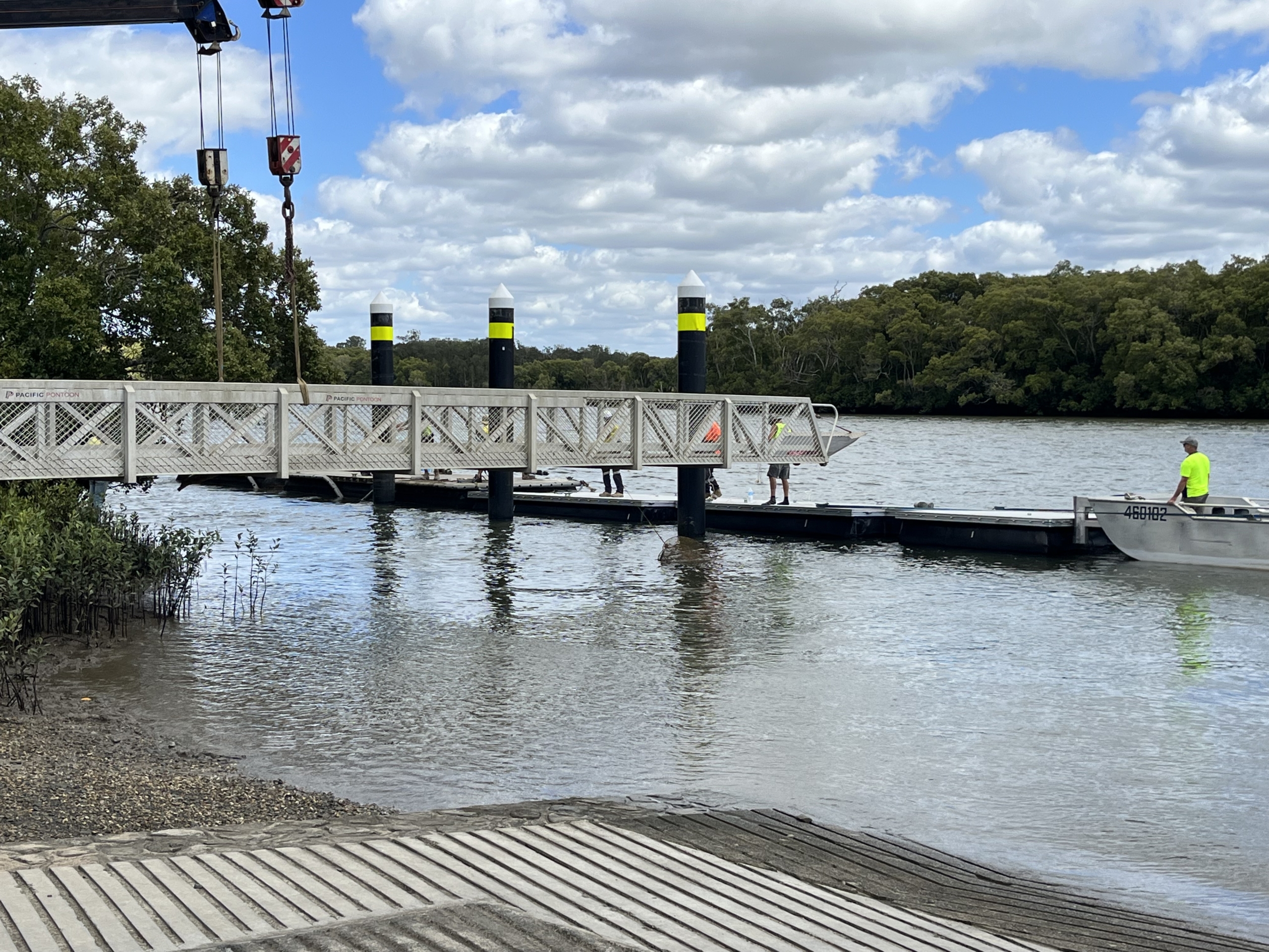 Coomera River Paddle: Paradise Point, Queensland, Australia - Map, Guide